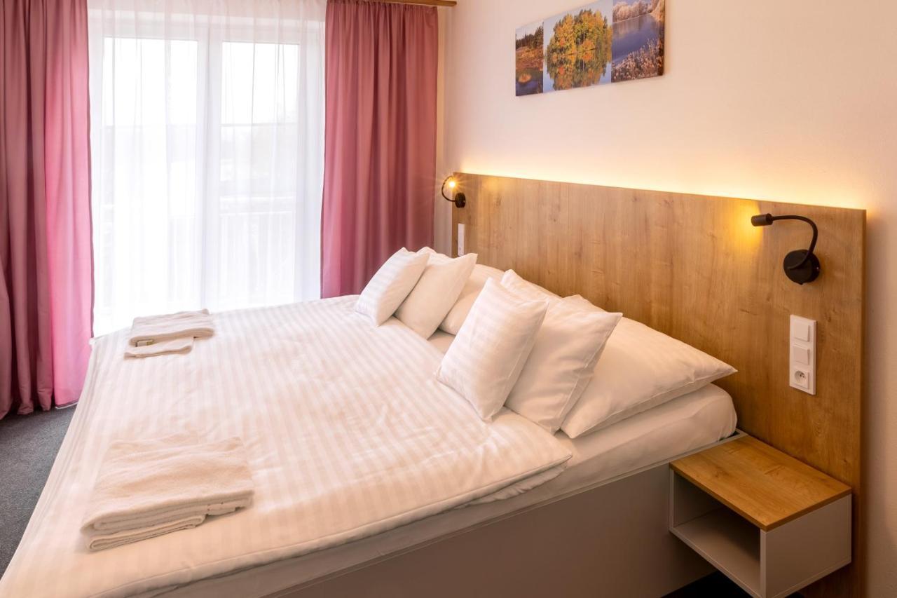 Hotel Svet Trebon Bagian luar foto